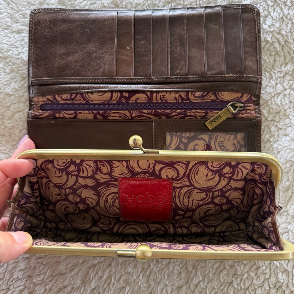 HOBO Rachel Dark Brown Leather Clutch - Picture 4 of 4